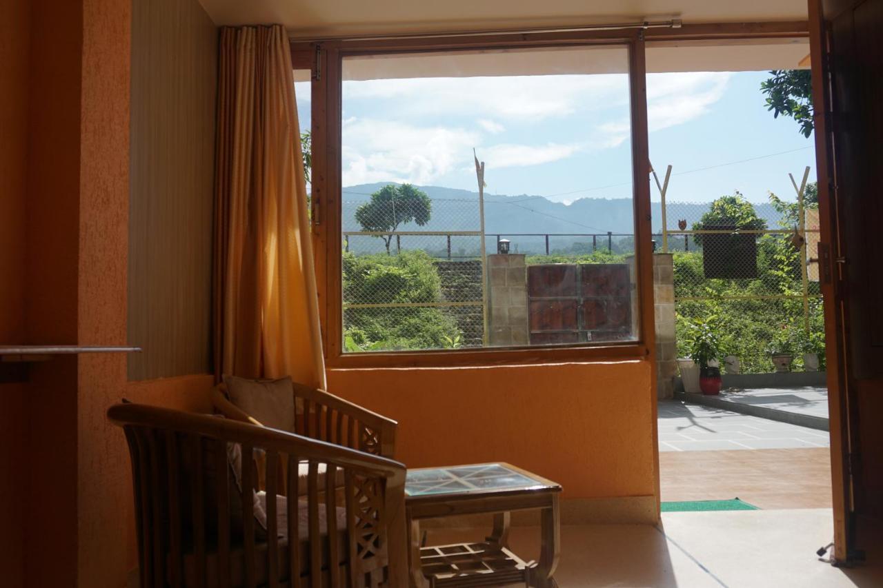 Hôtel Abhayam Ashram à Rishīkesh Extérieur photo